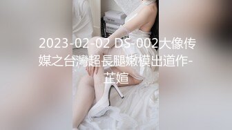 地铁尾随偷拍一位时髦高跟美腿御姐❤️发现黑内紧紧的夹在她屁股里