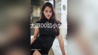 巨乳刺青美女想要騎大屌