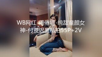 欲求不満而想拍A片的人妻们看男人打手枪 二