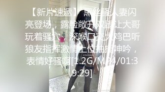  长得很哇塞的女神跟大哥在家激情啪啪，乖巧听话又很骚，温柔的舔弄大鸡巴