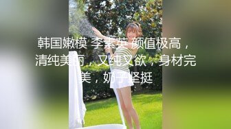 【新片速遞】很耐操的人妻在床上被小哥无套抽插，高难度姿势让小哥在身上放纵，配合小哥各种抽插，直接内射骚穴快草瘫了