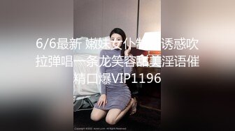 商场白色隔板全景后拍多位美女尿尿2 (5)