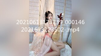 【新片速遞】爱运动的少妇健身性感 身材真好 大奶子 无毛肥鲍鱼 运动之前为啥要先开档呢 